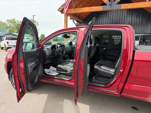 Used 2019 Chevrolet Colorado Z71 AWD/4WD image 7