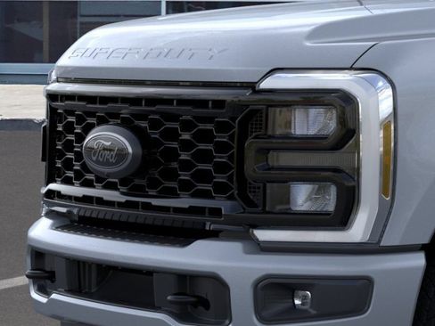 New 2026 Ford F350 Lariat w/ Black Appearance Package AWD/4WD image 17