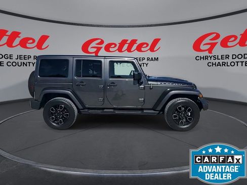 Used 2017 Jeep Wrangler Unlimited Sahara image 10