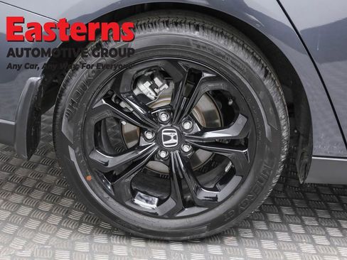 Used 2025 Honda Accord SE image 30