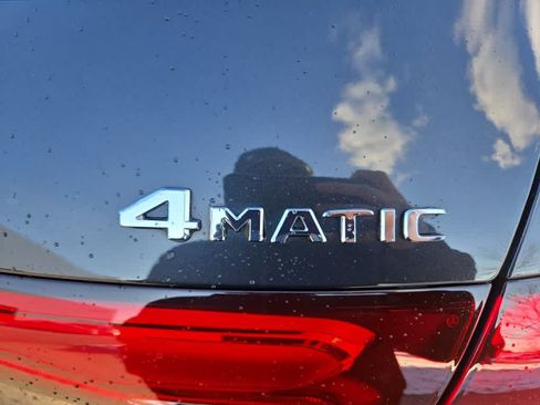 Used 2024 Mercedes-Benz GLC 300 4MATIC image 13