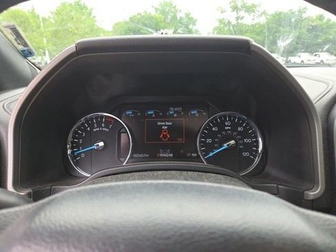 Used 2021 Ford Expedition XLT RWD image 8