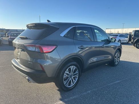 Used 2022 Ford Escape SEL image 6
