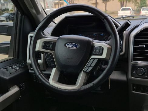 Used 2020 Ford F250 Lariat w/ Lariat Value Package image 8