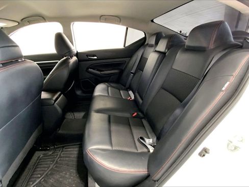 Used 2023 Nissan Altima 2.5 SR FWD image 24