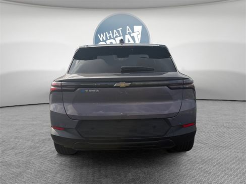 New 2026 Chevrolet Equinox EV LT image 4