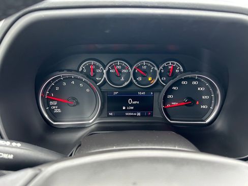 Used 2021 Chevrolet Tahoe Z71 w/ Z71 Signature Package image 11