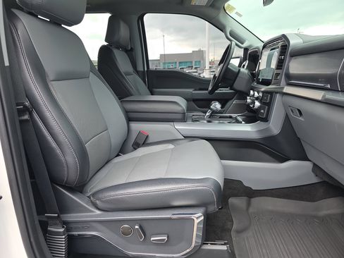 Used 2023 Ford F150 Lariat w/ Equipment Group 502A High AWD/4WD image 17