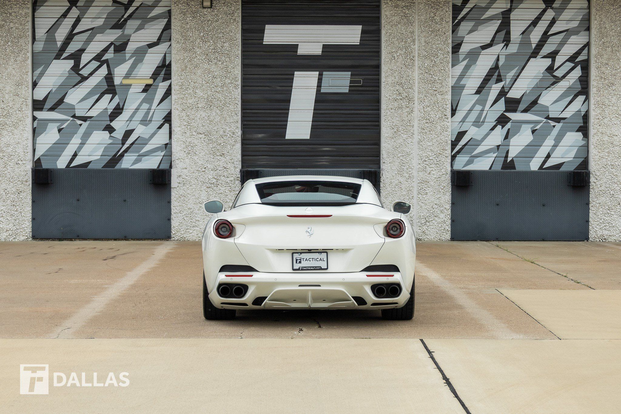 Used 2019 Ferrari Portofino RWD image 13