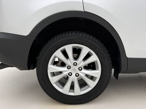 Used 2015 Toyota RAV4 Limited AWD/4WD image 28