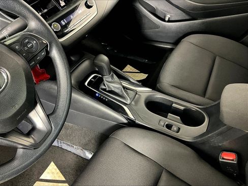 Used 2024 Toyota Corolla LE FWD image 18