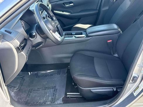 Certified 2024 Nissan Sentra SV FWD image 25