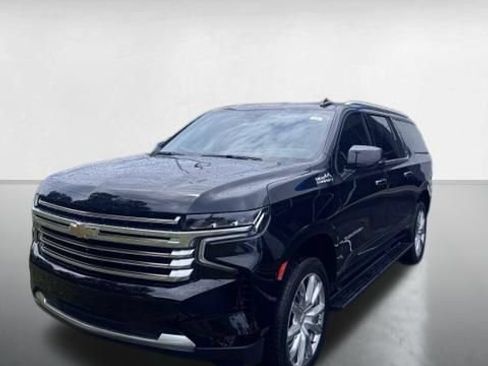 Used 2024 Chevrolet Suburban High Country w/ Max Trailering Package AWD/4WD image 1
