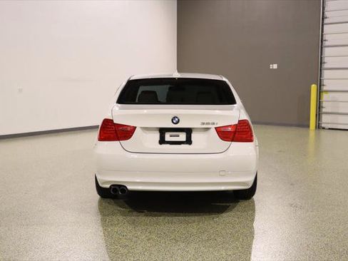 Used 2009 BMW 328i Sedan RWD image 9