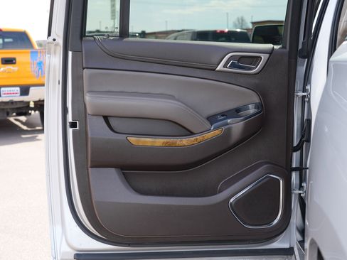 Used 2017 GMC Yukon XL Denali w/ Open Road Package image 19