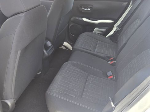 Used 2023 Honda HR-V LX image 11