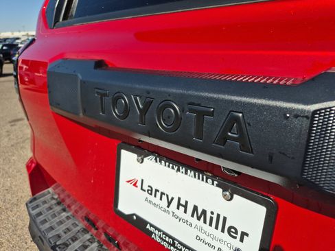 Certified 2026 Toyota 4Runner SR5 AWD/4WD image 22