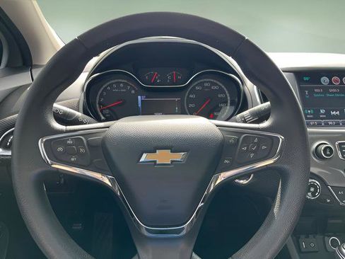 Used 2017 Chevrolet Cruze LT w/ Sun And Sound Package FWD image 14