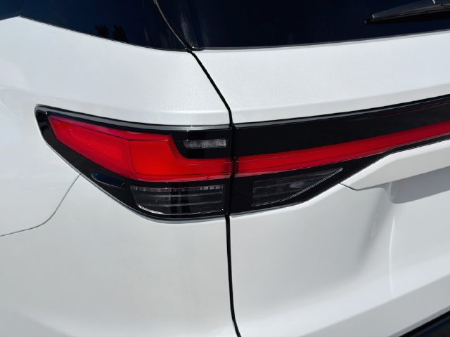 New 2026 Lexus TX 500h AWD image 10