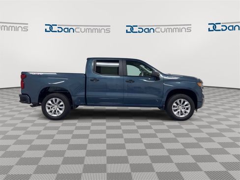 Used 2024 Chevrolet Silverado 1500 Custom image 9