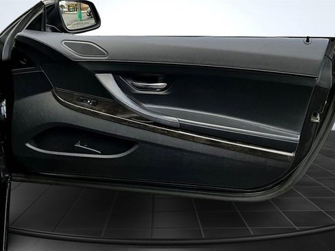 Used 2016 BMW 640i xDrive Coupe image 27