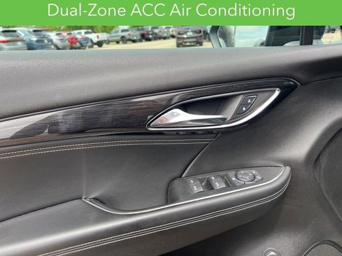 Used 2023 Buick Envision Preferred FWD image 20