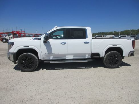 New 2026 GMC Sierra 2500 SLT w/ SLT Premium Package AWD/4WD image 10