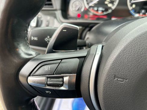 Used 2016 BMW 550i xDrive Sedan image 31