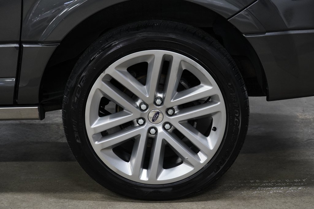 Used 2017 Ford Expedition EL Platinum RWD image 34