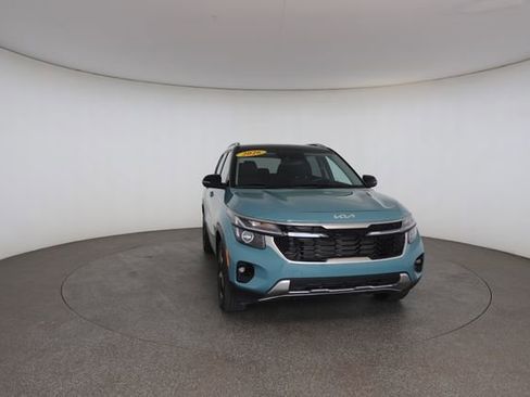 Used 2023 Honda HR-V LX image 29