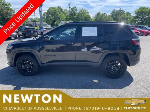Used 2022 Jeep Compass Latitude AWD/4WD image 37