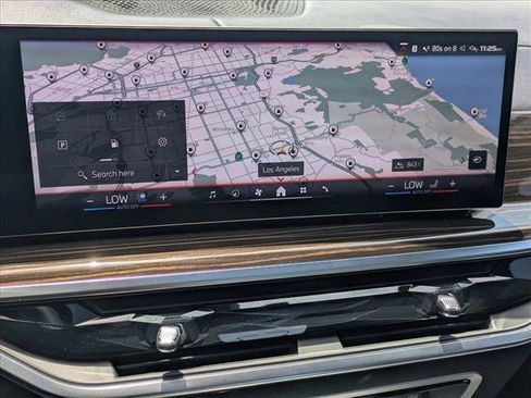 Used 2025 BMW X7 M60i w/ Executive Package AWD/4WD image 13