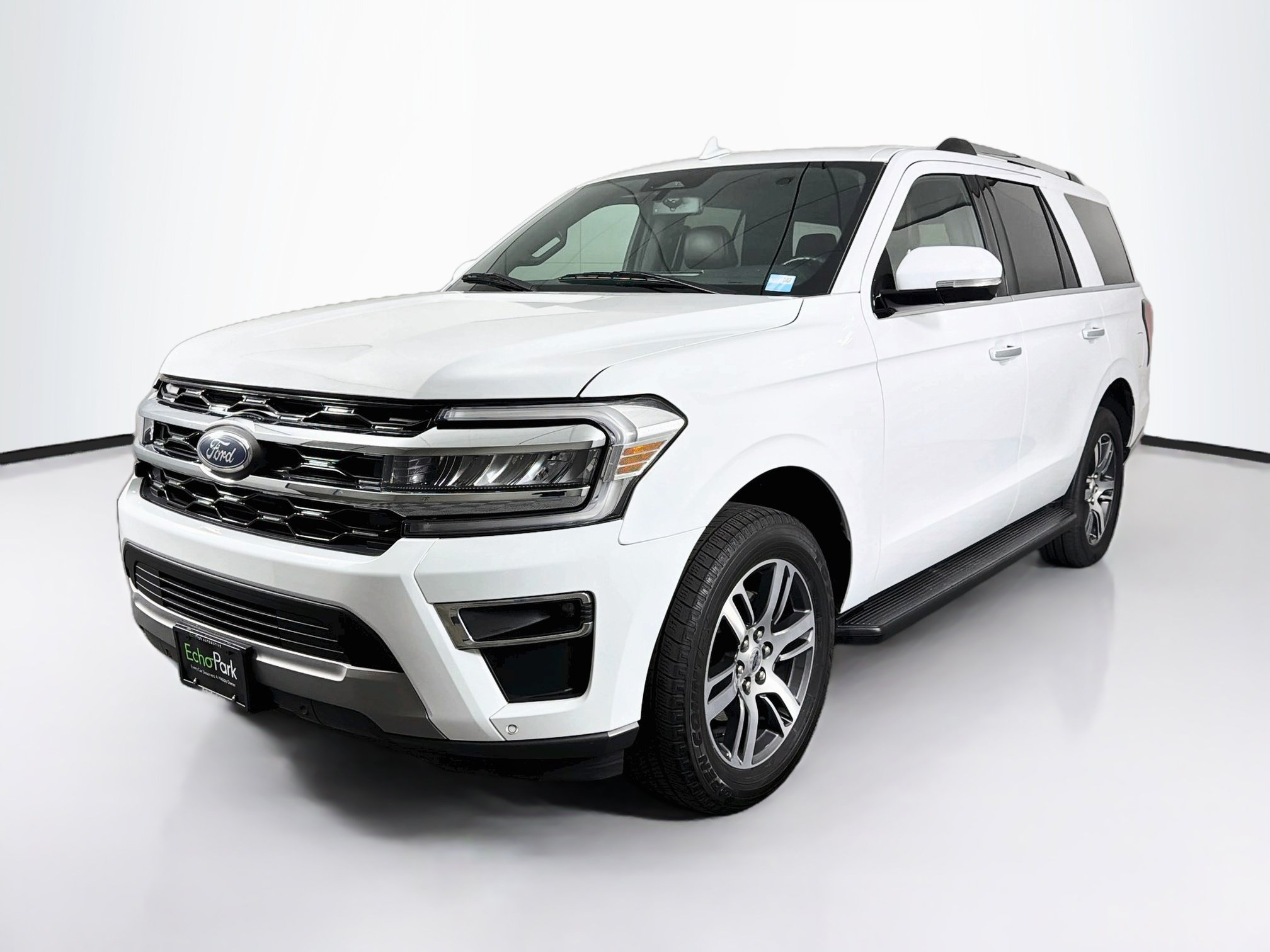 Used 2024 Ford Expedition Limited RWD image 3