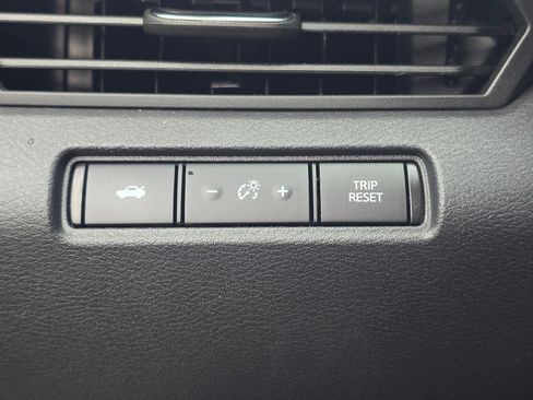 Used 2022 Nissan Altima 2.5 SV image 52