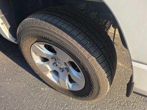 Used 2022 RAM 1500 Big Horn AWD/4WD image 32