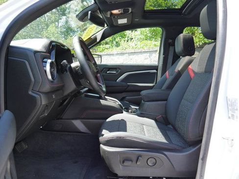 Used 2023 Chevrolet Colorado Z71 w/ Z71 Convenience Package 2 AWD/4WD image 14