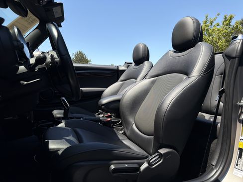Used 2024 MINI Cooper S FWD image 7