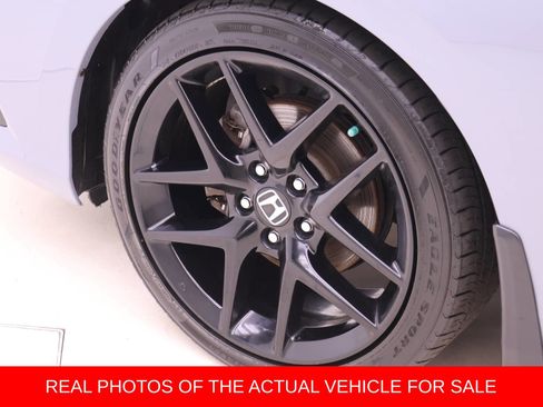Used 2024 Honda Civic Sport image 16