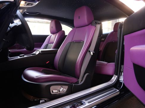 Used 2018 Rolls-Royce Wraith RWD image 24