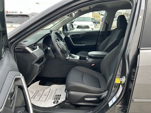 Certified 2022 Toyota RAV4 LE image 13