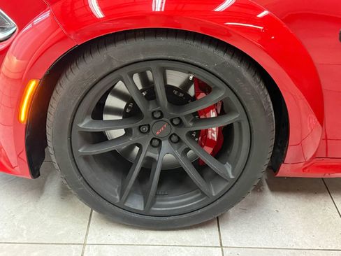 Used 2021 Dodge Charger SRT Hellcat w/ Carbon/Suede Interior Package RWD image 40