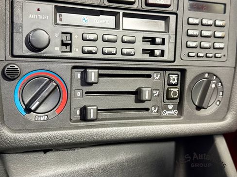 Used 1988 BMW M3 Coupe RWD image 18