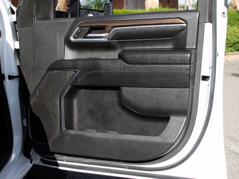 Used 2024 Chevrolet Silverado 2500 LT image 37