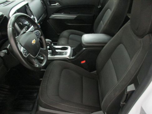 Used 2022 Chevrolet Colorado LT w/ Fleet Safety Package image 11