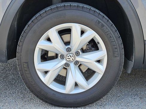 Used 2018 Volkswagen Atlas Launch Edition AWD/4WD image 11