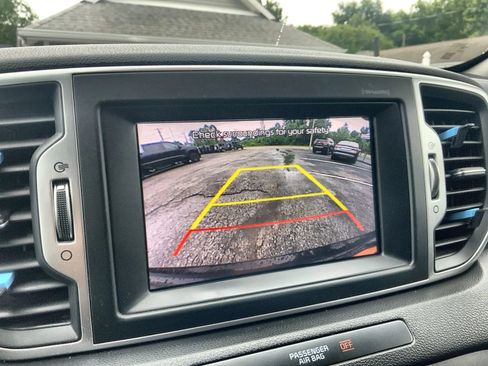 Used 2017 Kia Sportage EX FWD image 22