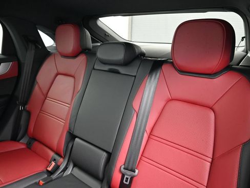 Certified 2026 Porsche Cayenne S AWD/4WD image 6