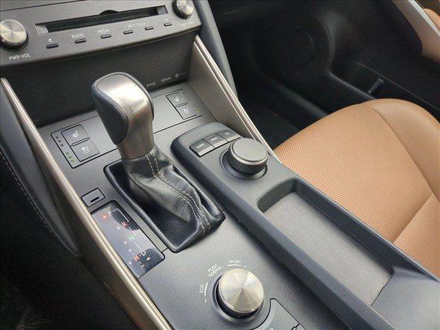 Used 2020 Lexus IS 300 w/ Premium Package RWD image 12