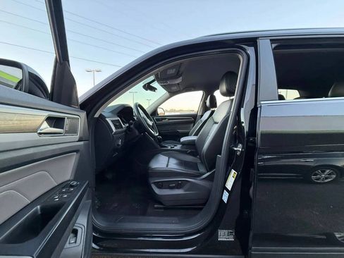 Used 2021 Volkswagen Atlas SE AWD/4WD image 6
