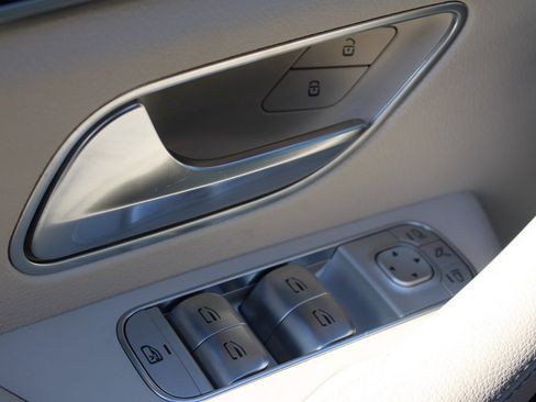 Certified 2022 Mercedes-Benz GLE 350 4MATIC image 13